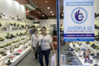 El programa Ahora 12 vences a fin de mes, pero ya casi no se encuentra en los comercios