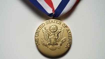 El Programa de Becarios Presidenciales premia a jóvenes con excelencia académica, habilidades en las artes o logros destacados en educación técnica y profesional