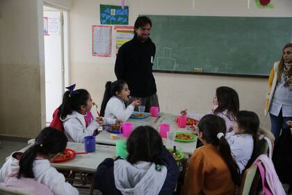 La escuela primaria, que tiene dos turnos de 150 chicos cada uno