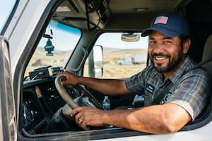 Pagan US$2,6 millones para futuros camioneros: curso de seis semanas y casi todos consiguen licencia