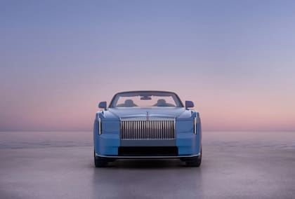El Project Nightingale de Rolls-Royce combina un diseño clásico desde adelante y moderno desde atrás