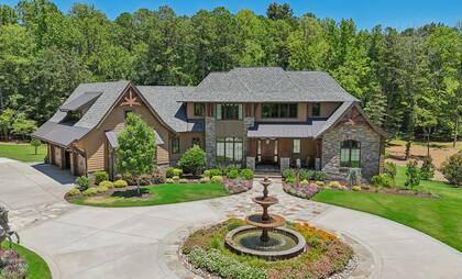 El propietario puso a la venta el hogar en agosto, gracias a la empresa se enteró del traspaso de escritura