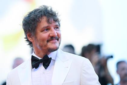 El protanonista de The Mandalorian, Pedro Pascal en la alfombra roja del screening de Argentina, 1985