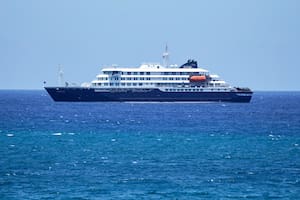 El brote de hantavirus en un crucero escala a siete casos y obliga a activar el nivel 3 sanitario