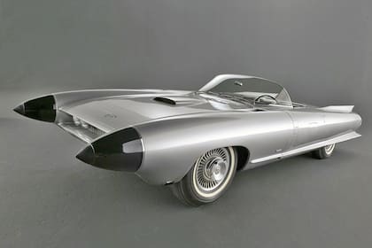 El prototipo fue una creación de Harley Earl, quien era jefe de diseño de General Motors