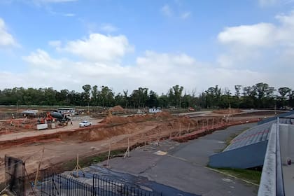 El próximo año, el MotoGP estrenará el remodelado autódromo Oscar y Juan Gálvez, de Buenos Aires; la pista tendrá 4300 metros de extensión y aumentará a 4870 metros si Liberty Media ofrece una respuesta positiva sobre la Fórmula 1