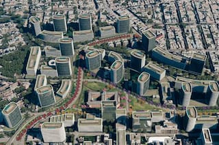 Invierten casi US$1000 millones para hacer proyectos inmobiliarios en un lugar donde había una cárcel y una villa de emergencia