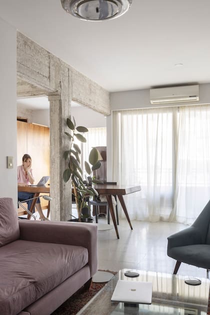 El proyecto buscó equilibrar lo personal y lo flexible: diseñado para la vida cotidiana de la dueña, pero preparado para adaptarse a visitas y futuros cambios.