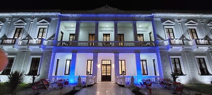 El proyecto contempla una reconstrucción progresiva del hotel