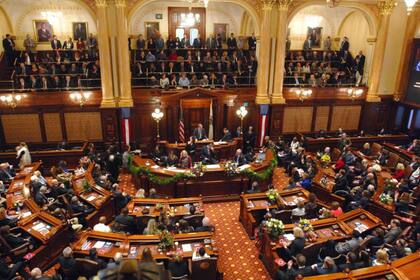 El proyecto que impulsó el Senado busca defender a los ciudadanos con ciertos términos y condiciones