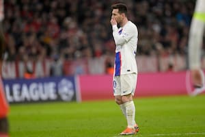 La primera frustración de Messi tras el Mundial: PSG fue eliminado de la Champions League