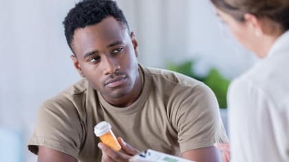 El psicoanálisis se opone a la preponderancia de las soluciones temporales y los fármacos en el cuidado de la salud mental.