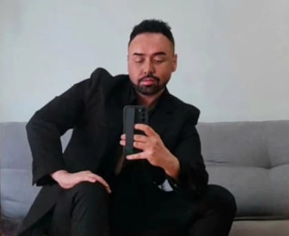 El psicólogo fue atacado por tres viudos negros