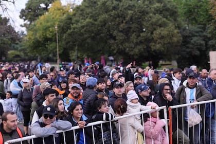 El público argentino llegó muy temprano al circuito que se diagramó en el barrio porteño de Palermo