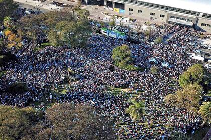 El público en la marcha del "Sí se puede" en Belgrano