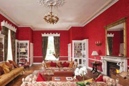 El pueblo de Claverley está a 1,6 km de distancia y es popular debido a su comercio