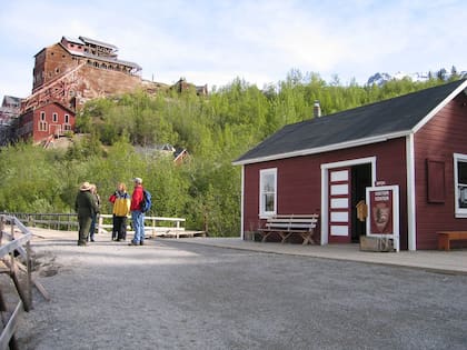 El pueblo de Kennecott en Alaska es un lugar histórico en Estados Unidos para la industria de la minería (Servicio de Parques Nacionales)