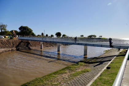 El puente conectará Parque Carrasco con el Parque Salguero (Foto: GCBA)