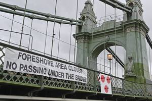 Londres: el centenario puente sobre el río Támesis que está a punto de colapsar
