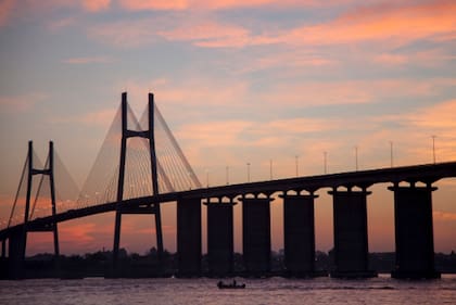 El puente que une Rosario con Victoria, en Entre Ríos, será parte de la concesión