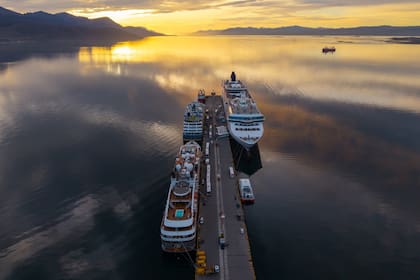 El Puerto de Ushuaia, un punto turístico y comercial en la zona más austral del país