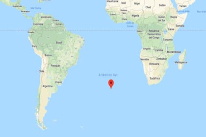 El punto rojo indica el lugar donde se encuentra la isla de Tristán de Acuña.