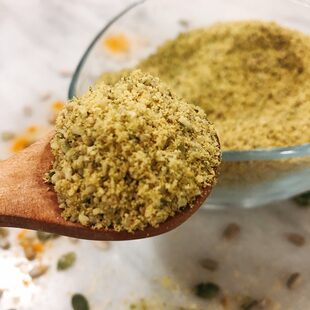 El “queso rallado vegano” es muy nutritivo y es una buena opción no solo para los veganos