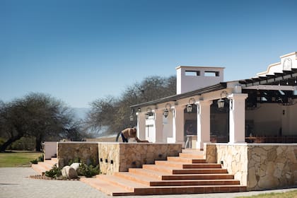 El quincho con parrilla en El Álamo.