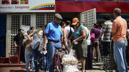 El racionamiento se profundiza en la venta de comida, en Caracas