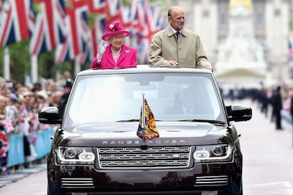 El Range Rover State Review híbrido y descapotable fue fabricado especialmente para la celebración del 90 cumpleaños de la reina en 2016