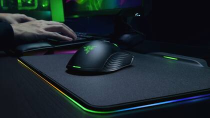 El ratón Razer Mamba con su gamepad de carga inalámbrica