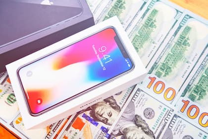 Como ocurre en cada lanzamiento de Apple, los usuarios argentinos calculan cuánto deberán pagar en pesos si desean renovar su iPhone