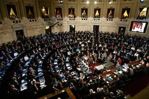 El Gobierno oficializó la convocatoria a sesiones extraordinarias y definió los asuntos que se tratarán