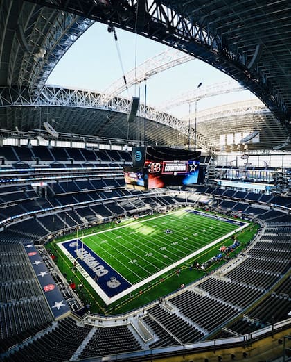El recinto ha recibido diversos premios por su diseño (X/@ATTStadium)