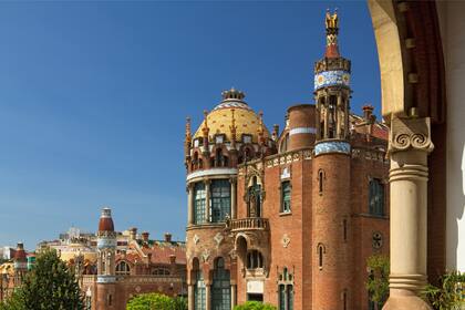 El Recinto Modernista de Sant Pau, es, en este estilo, el conjunto más importante de Europa, declarado en 1997 Patrimonio Mundial por la Unesco.