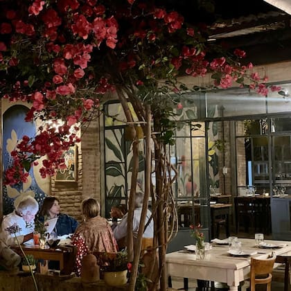 El reconocido chef francés ofrece una amplia variedad de opciones para deleitar a sus visitantes