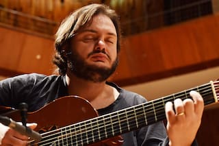 Desde Brasil, Yamandu Costa, un virtuoso de la guitarra