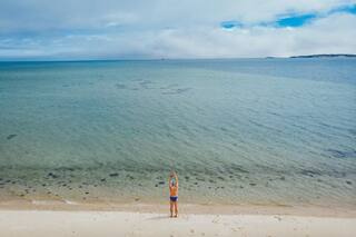 Lewis Pugh nadará 100 kilómetros para concientizar sobre tiburones en el 50 aniversario de la película Tiburón