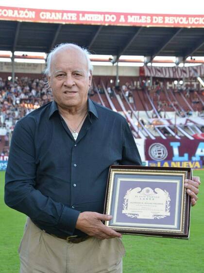 El reconocimiento de Lanús, el club donde se formó y comenzó su carrera