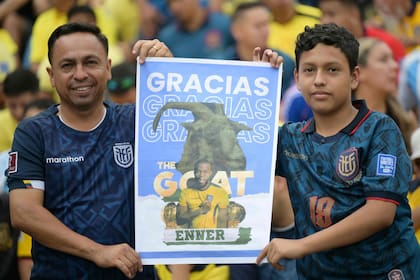 El reconocimiento de los fanáticos de Ecuador a Enner Valencia, que ya no volverá a jugar en su tierra con la camiseta del Tri por los puntos