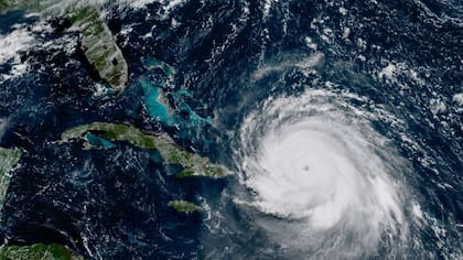 Se espera que el huracán llegue esta madrugada a Miami