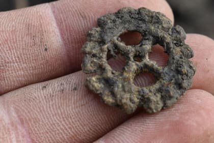 El recuento total supera los 22.000 hallazgos arqueológicos, entre los que se destacan broches, brazaletes