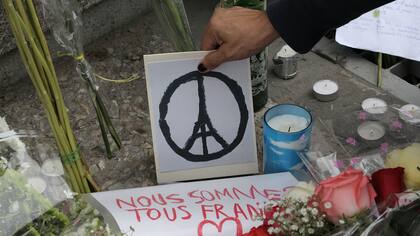 El recuerdo a las víctimas de los atentados en París