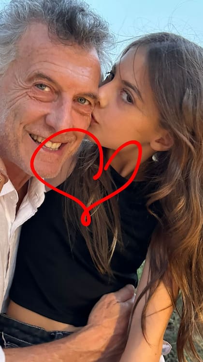 El recuerdo que compartió Juliana Awada para celebrar el día del padre entre Mauricio Macri y Antonia
