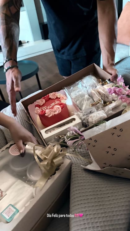 El regalo sorpresa que recibió Wanda Nara por el Día de la Madre al despertarse