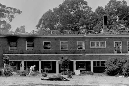 El regimiento de La Tablada, destrozado, tras la batalla