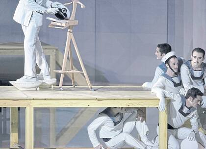 El registro fotográfico de Medea, como sucede con sus otras obras, es una obra en sí misma