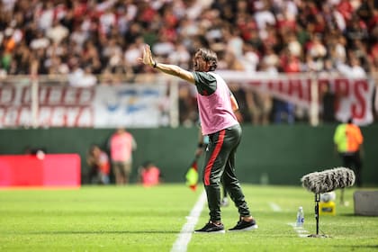 El regreso de Diego Martínez al fútbol argentino como DT de Huracán