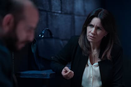 Nancy Dupláa interpreta a una fiscal que investiga el asesinato de un candidato a presidente