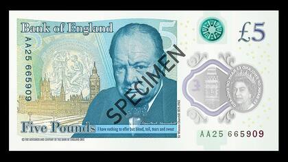 El Reino Unido estrena su billete de plástico con la cara de Winston Churchill